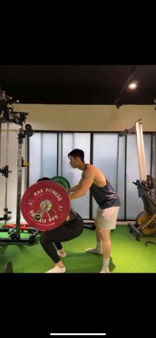 Joey 私人教練 - 深蹲訓練提升整體肌肉量及基礎代謝