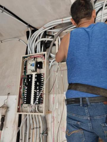 御琪水電維修安裝工程行 - 配線整線 御琪水電維修安裝工程行 - 配線整線