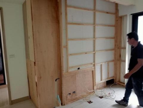 鴻升工程 - 岡山區忠誠街主臥電視牆拆除工程 鴻升工程 - 岡山區忠誠街主臥電視牆拆除工程