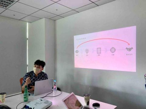 李庭毅 - 企業內訓-系統導入流程與評估方法