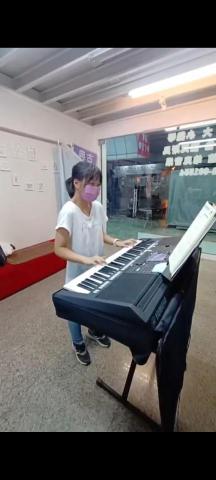 羅小孟 - 流行電子琴