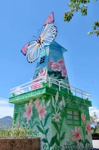 禾沐藝術工作室 - 清境農場統一商場風車彩繪