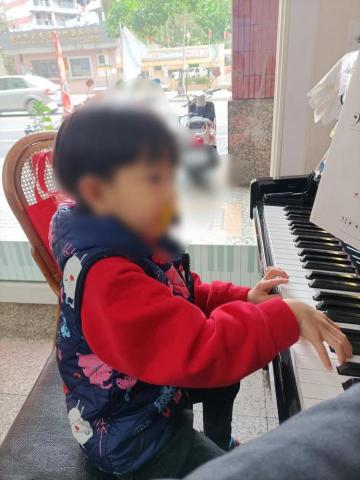 羅小孟 - 幼兒音樂