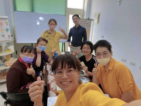 中妘漢萃保養品 - 南投10月店長們培訓