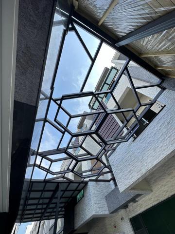 寶朕土木工程有限公司 - 多邊形藝術採光罩