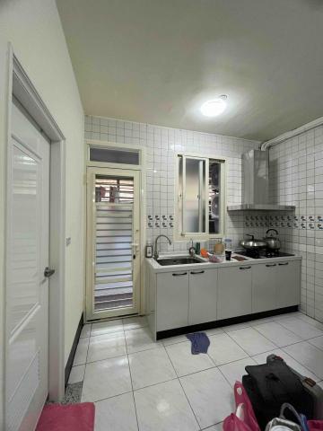 佶緯工程有限公司 - 簡約翻新