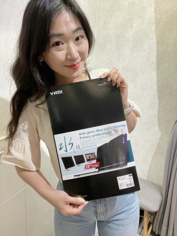 崔普小哀 - YADI 水之鏡筆電防窺膜