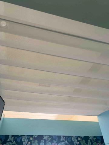 銀屋窗簾 -  天窗捲簾