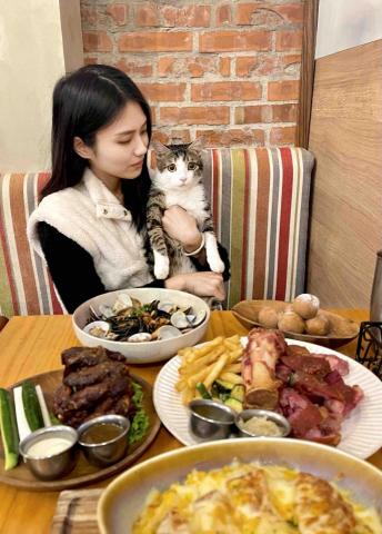 提供數學老師服務的專家張甯玧