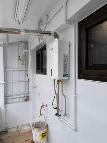 瓦斯器具 衛浴設備 安裝 維修 批發 救火兄弟 -  林內 RUA-1600 16公升 熱水器安裝照 瓦斯器具 衛浴設備 安裝 維修 批發 救火兄弟 -  林內 RUA-1600 16公升 熱水器安裝照