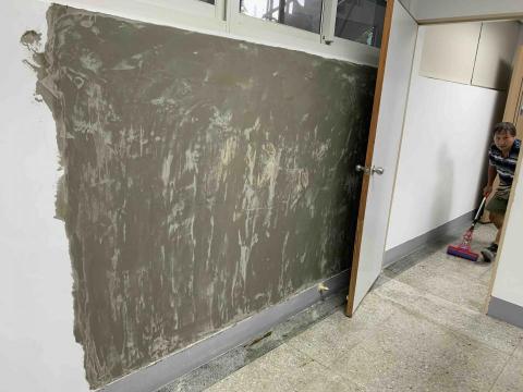 小張 Aaron - 負水壓防水材施作