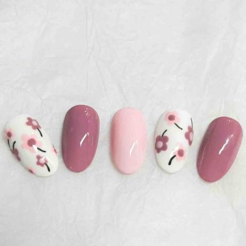 蔯磐藝術美甲沙龍 - 