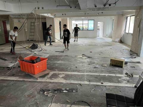 優迅拆運工程 - 台中拆除-地板拆除 優迅拆運工程 - 台中拆除-地板拆除