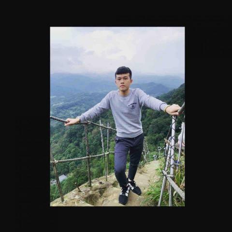 提供機車美容店服務的專家小崴