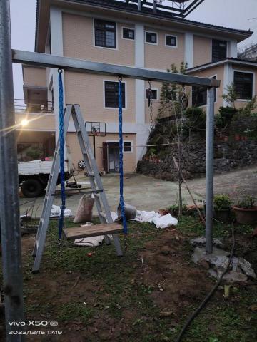 詮豐企業社 - 南方松白鐵盪鞦遷