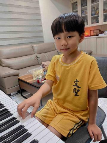 尤怡婷 -  尤怡婷 -