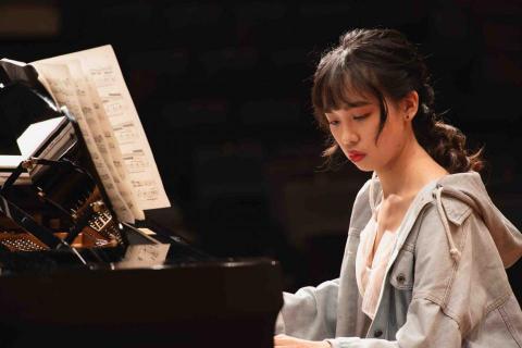 提供音樂系學什麼服務的專家龔萱