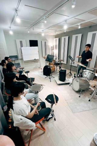 Brain Groove 爵士鼓教學工作室 - 爵士鼓即興團體課程