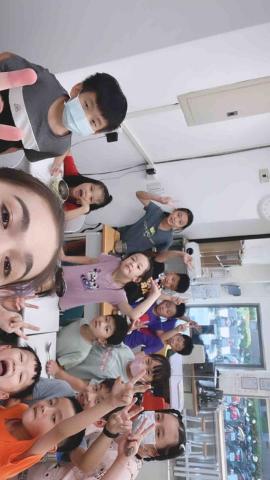 安晶彤 - 兒童美語暑期教學