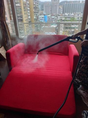 宜家沙發 床墊 地毯專業清潔 - 高溫蒸氣防塵蟎工程