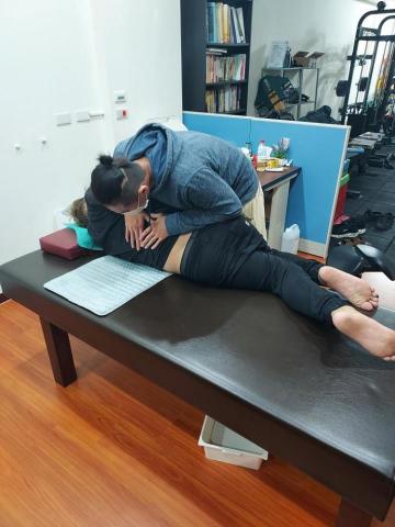 見觀結構調理整復所 - 傳統整復開腰椎