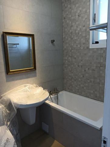 陳師傅泥作師傅*磁磚師傅*輕隔間師傅*天花板師傅*結構補強* - 