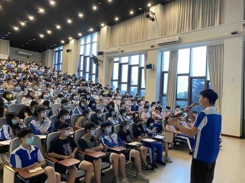 吳柏逸 - 111年學習歷程經驗分享