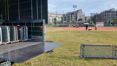 黃旭良 - 學校棒球隊球物運送