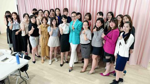 光希形象管理學院 -  女力學院-大三穿搭工作坊