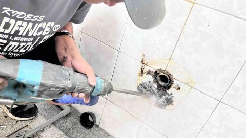 Mr.梁 - 小便斗更換