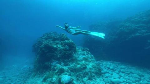 Yvonne He - 水下照片1–修前 Yvonne He - 水下照片1–修前