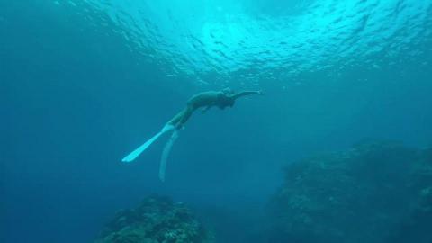 Yvonne He - 水下照片2–修前 Yvonne He - 水下照片2–修前