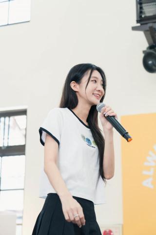 劉紀廷 - caco 迪士尼 微笑100活動 
出席藝人 陳華