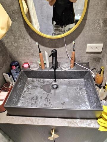 潘峙蓚 - 嚴重的水垢清潔前