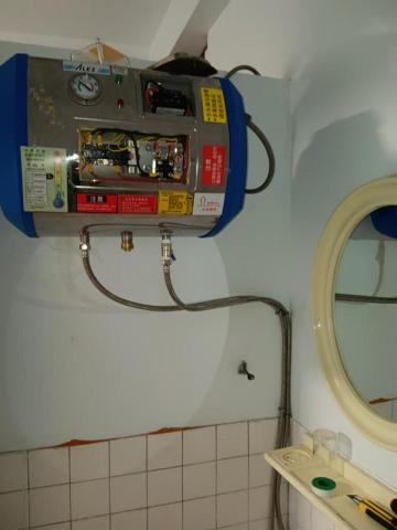 水電修繕,浴室修繕,廚房規劃 - 修修改改,給老房子新活力。 水電修繕,浴室修繕,廚房規劃 - 修修改改,給老房子新活力。