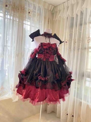 鄭詩韻 - 來圖服裝製作