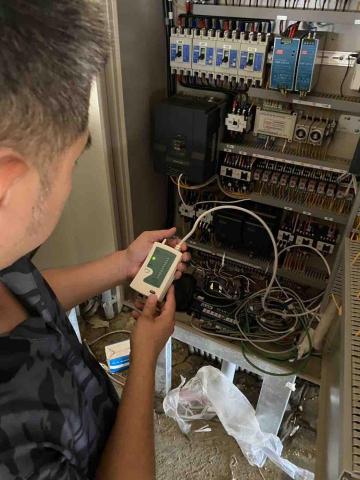 陳Milo - 電箱網路維修