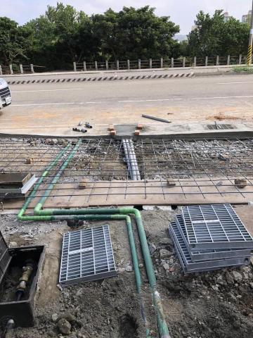 齊悟 - 台電外線管配管