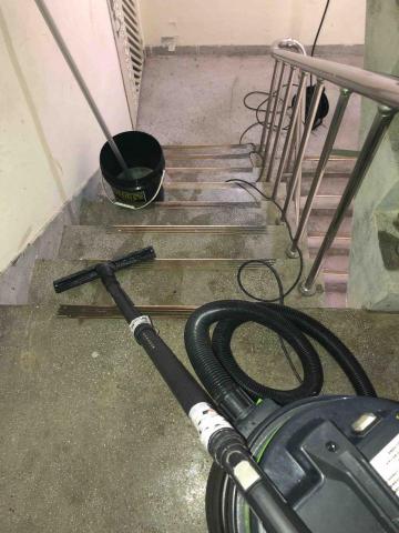 台灣淼微淨有限公司 - 樓梯清潔中 台灣淼微淨有限公司 - 樓梯清潔中