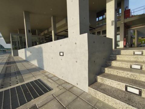 立竑清水模塗裝工程 - 女兒牆