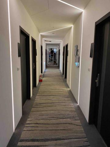 點亮您的家的柴柴師傅 - 中區商旅走道燈光、盜圖必究、勿截圖