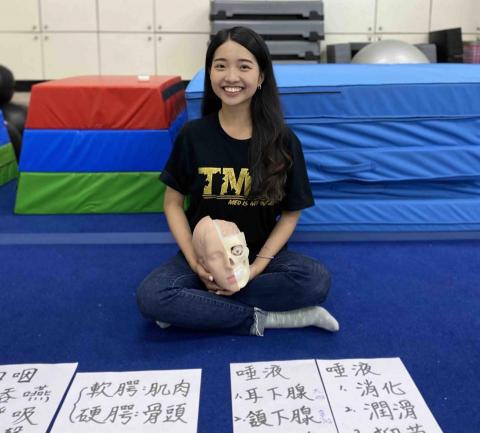 佳紋 - 講解大體解剖學