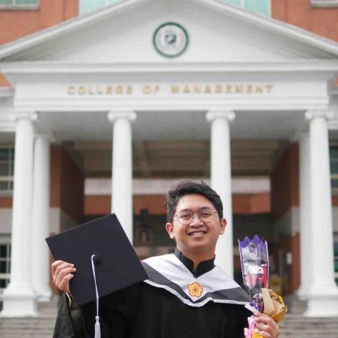 提供回收站near me服務的專家Hanif Rizaldy