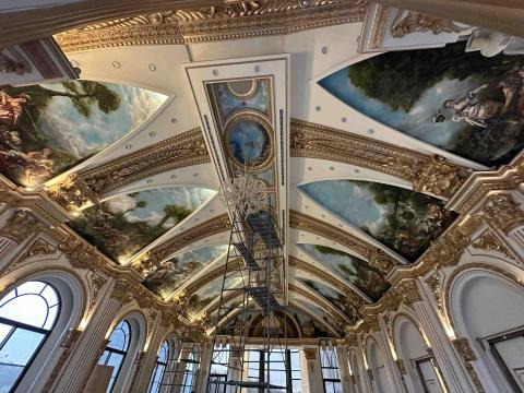 點亮您的家的柴柴師傅 - 歐系教堂水晶燈、電燈、燈光控制