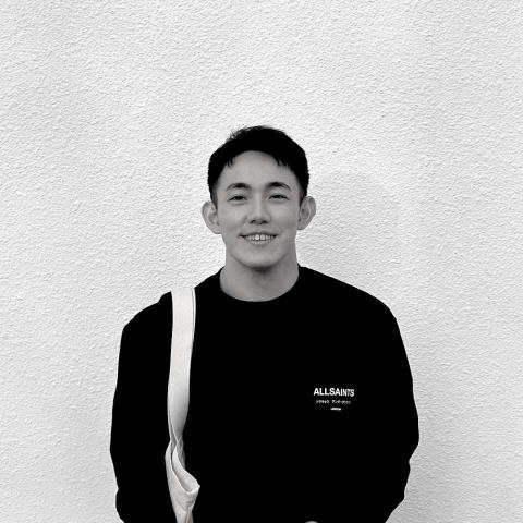 提供訂做戒台服務的專家廖偉絢