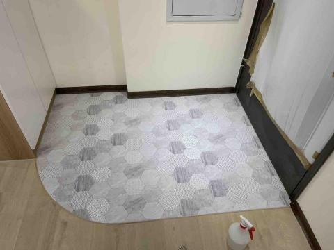 愛在家木地板 - 花磚玄關