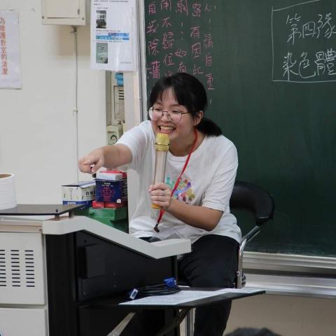 提供實驗課服務的專家台師大陳薌妘