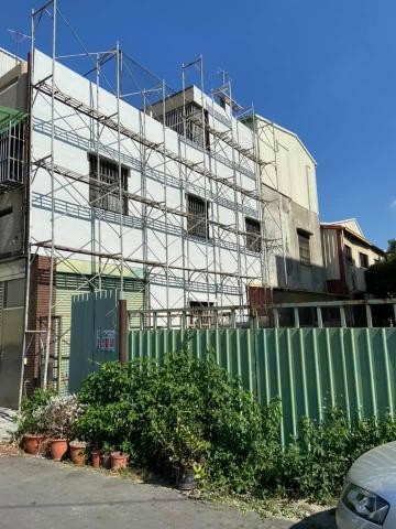 泓鈞室內裝修系統傢俱 - 