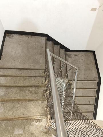 潘峙蓚 - 清洗樓梯