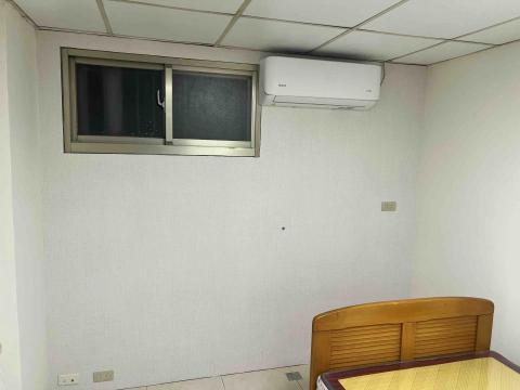 逸張紙（壁紙窗簾塑膠地板） - 磁磚牆貼壁紙（After)